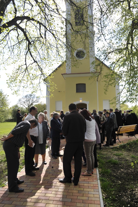 Kisrákosi templom