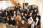 az ünneplő gyülekezet