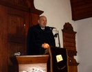 Steinbach József püspök a kisbéri templom szószékén